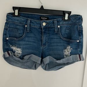 Low rise, jean shorts, stretching material